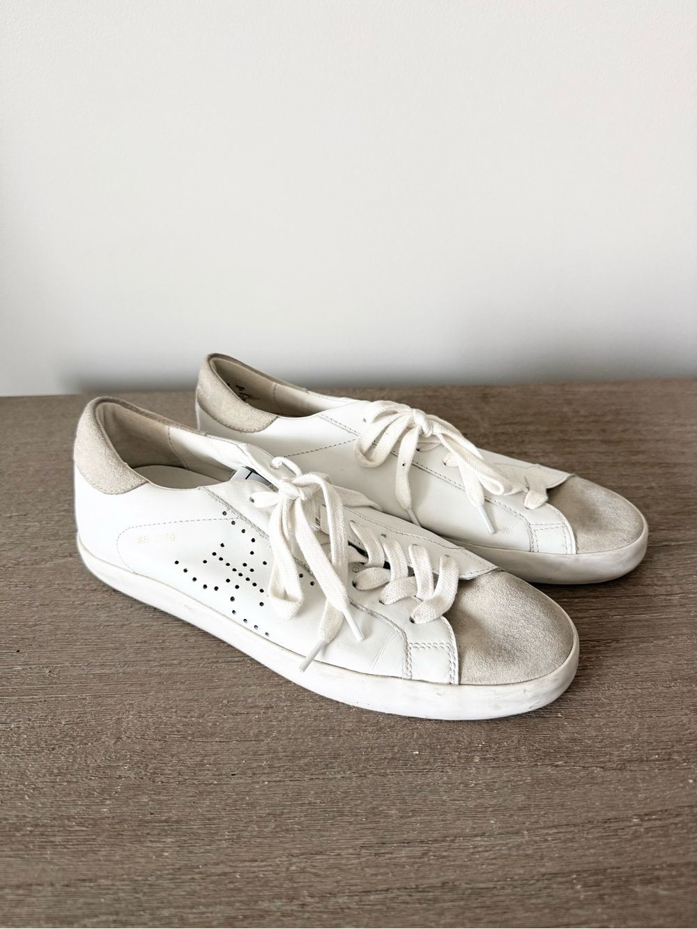 Sam Edelman Aubrie Sneakers in White Leather Pre-Distressed Low Top Size 7